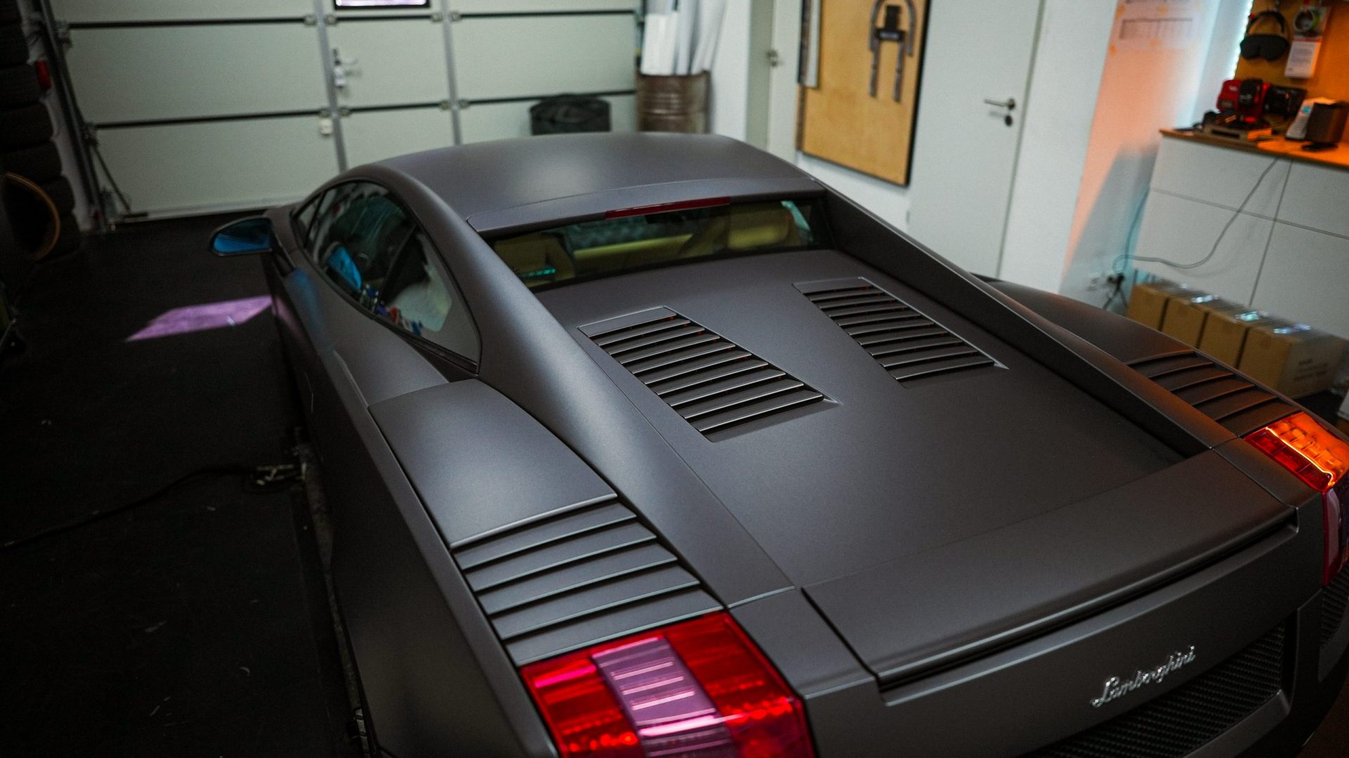 Lamborghini Gallardo Heck in Matt Dark Grey Folierung