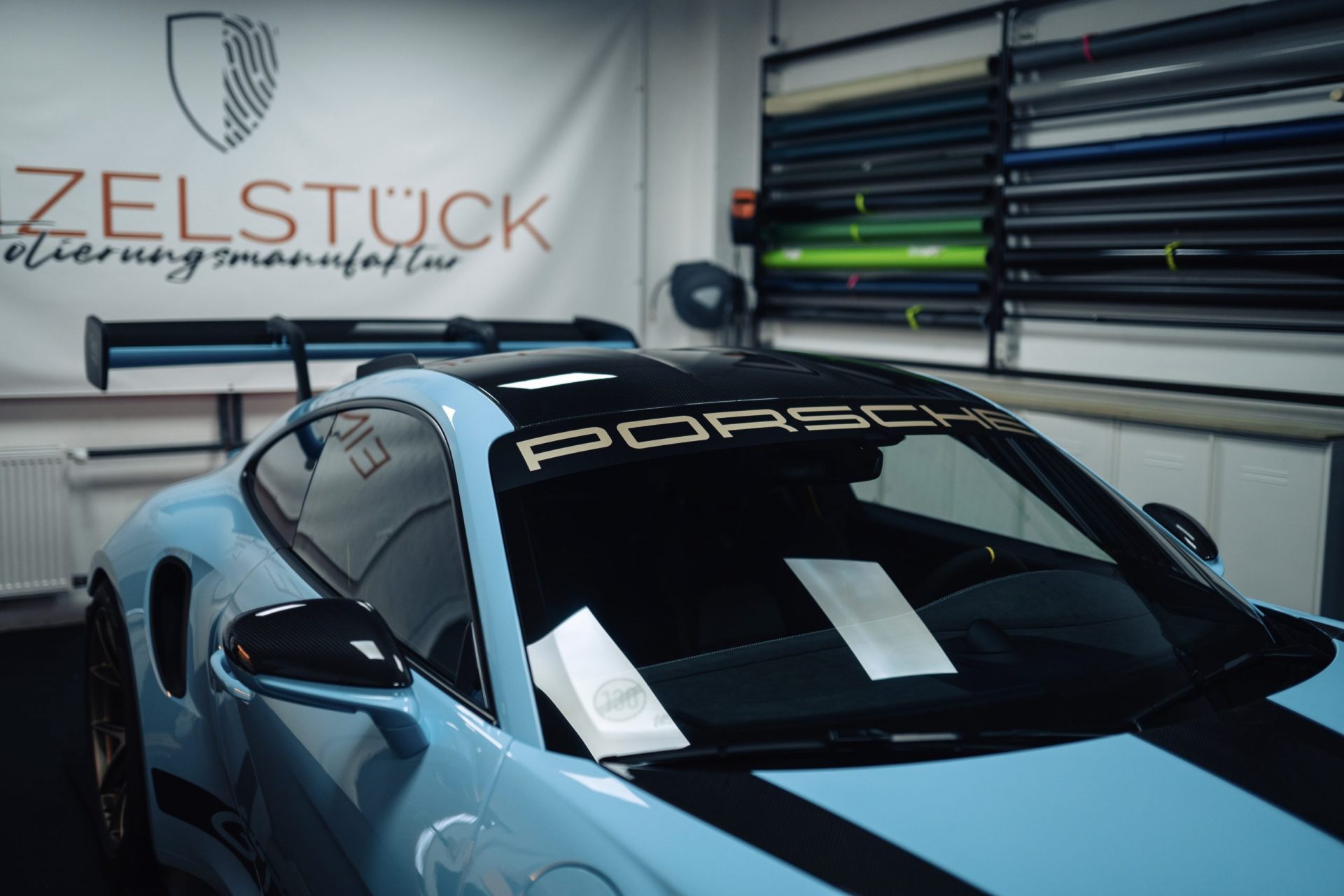 Porsche GT3 RS Heckflügel mit Neodyme Schriftzug Detail